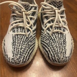 Adidas Yeezy Boost 350 V2 Zebra
